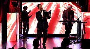 HEREC JUDE LAW ZÁŘIL V IMPROVIZOVANÉM PŘEDSTAVENÍ ‘ON THE ROAD’ 